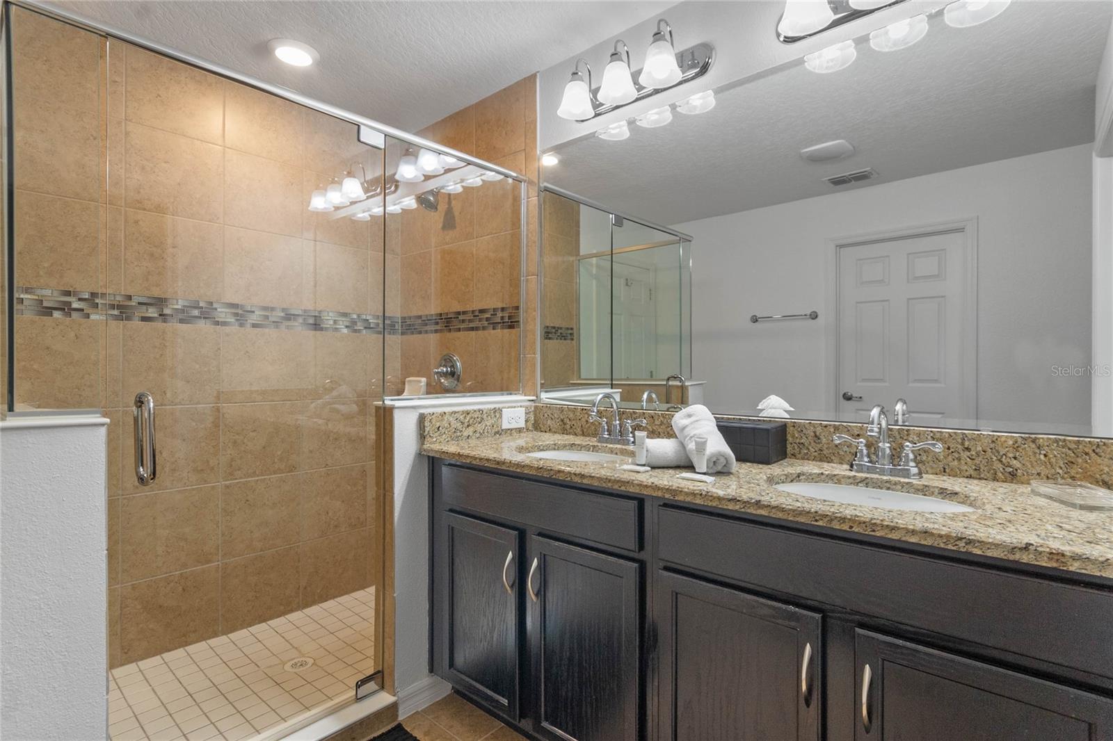 Image 28 of 40 For 689 Ogelthorpe Drive