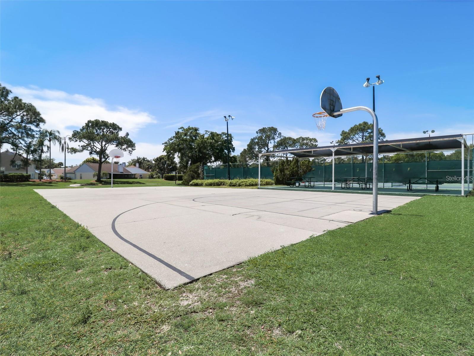 Image 20 of 21 For 3217 Westridge Boulevard