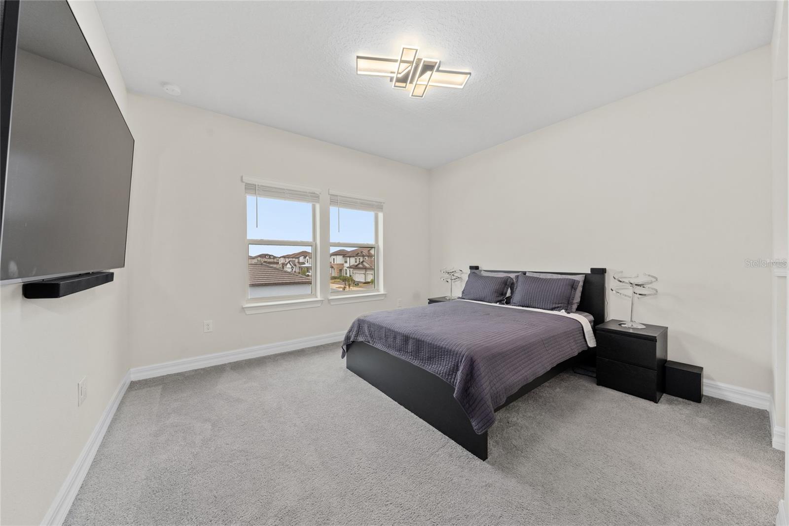 Image 30 of 51 For 8024 Leaf Grove Circle Circle