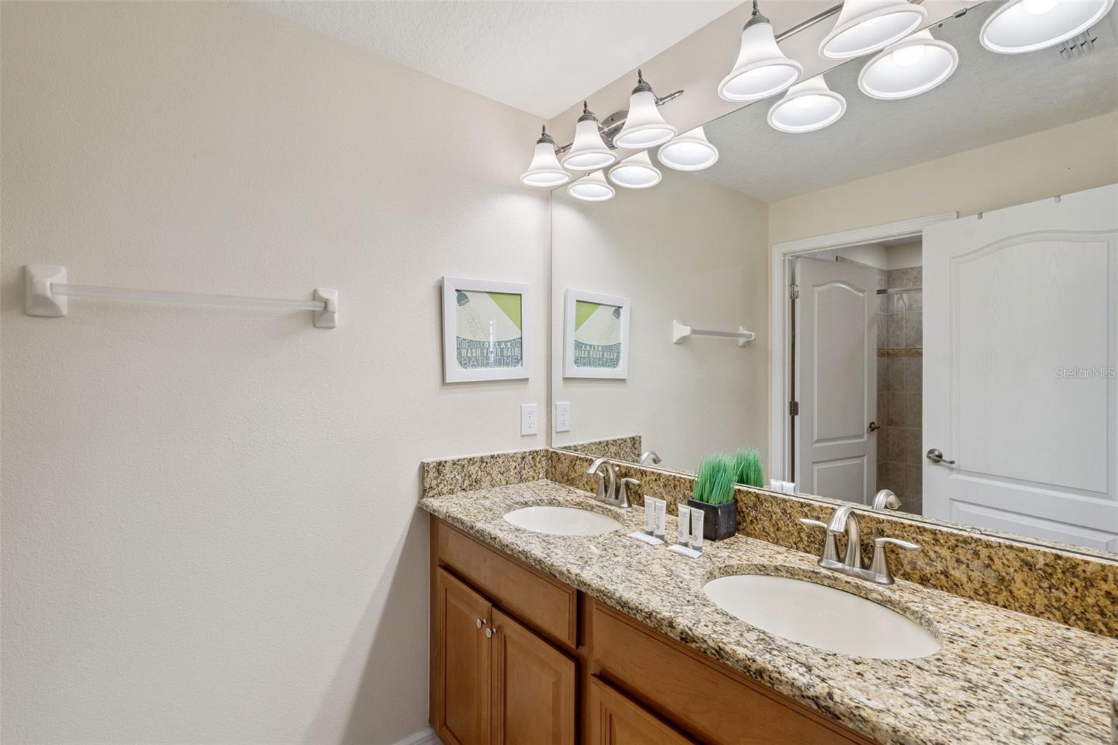 Image 14 of 68 For 8957 Sugar Palm Road