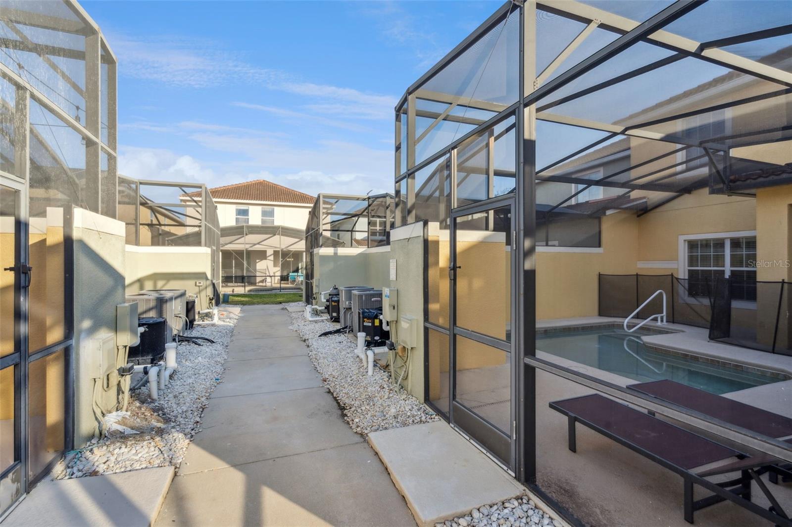 Image 24 of 68 For 8957 Sugar Palm Road