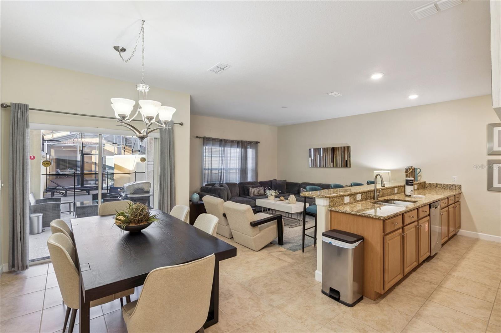 Image 4 of 68 For 8957 Sugar Palm Road