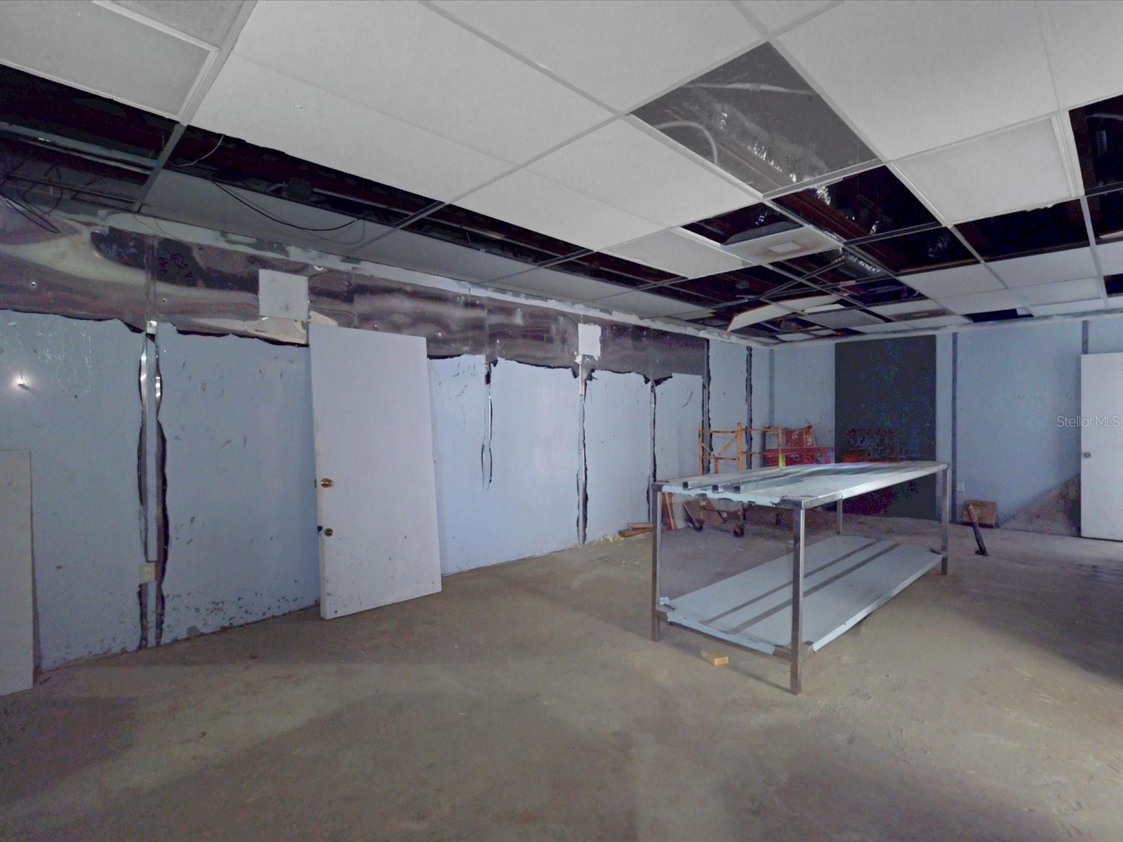 Listing photo id 8 for 3425 Forsyth Road