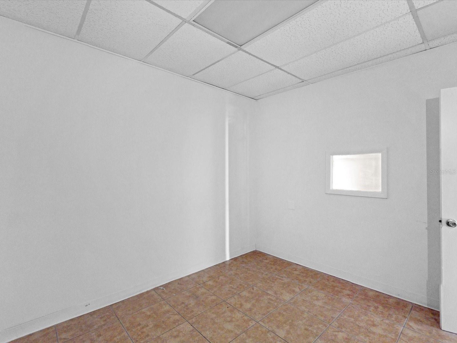 Listing photo id 10 for 3425 Forsyth Road