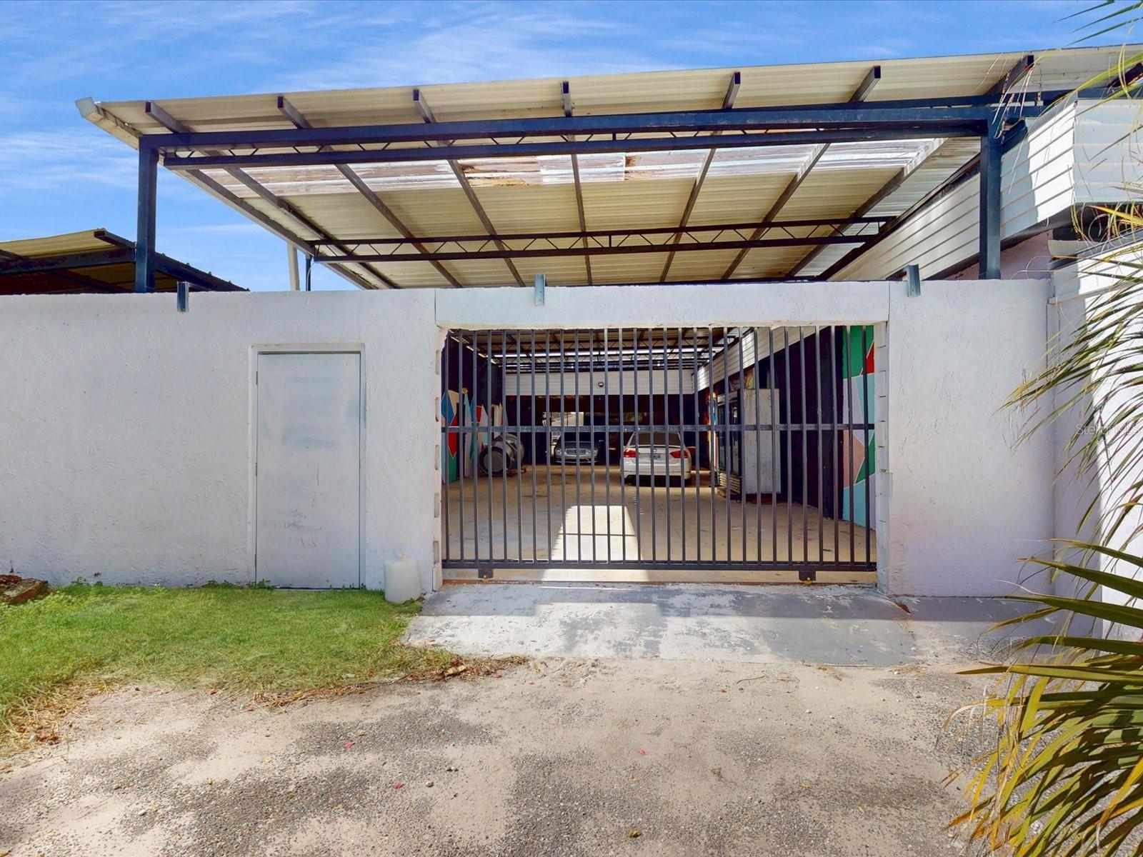 Listing photo id 13 for 3425 Forsyth Road