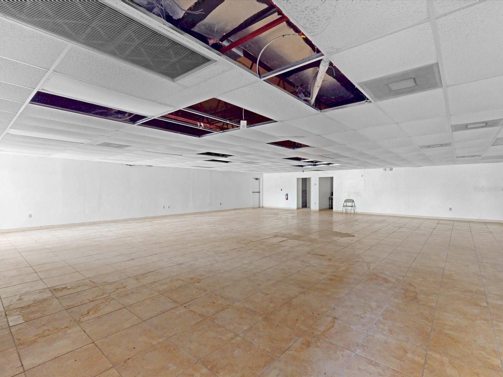 Listing photo id 16 for 3425 Forsyth Road