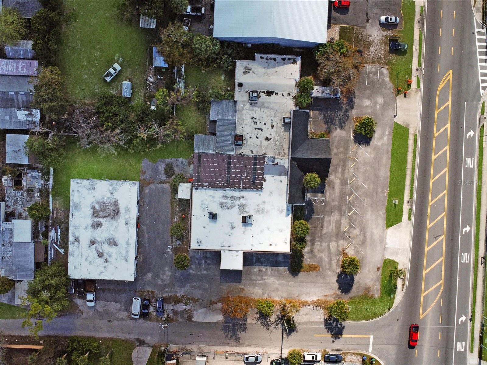 Listing photo id 27 for 3425 Forsyth Road