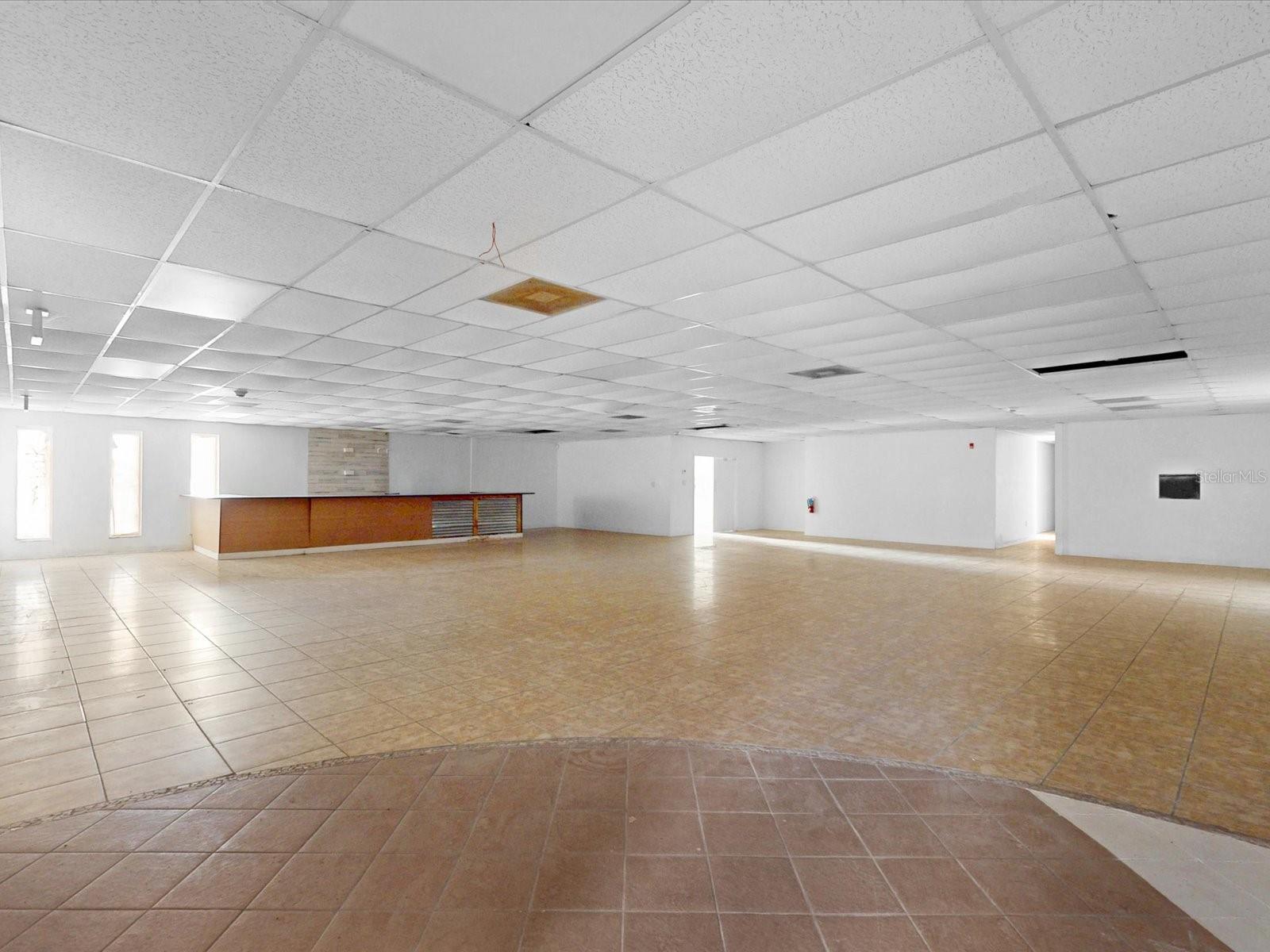 Listing photo id 2 for 3425 Forsyth Road