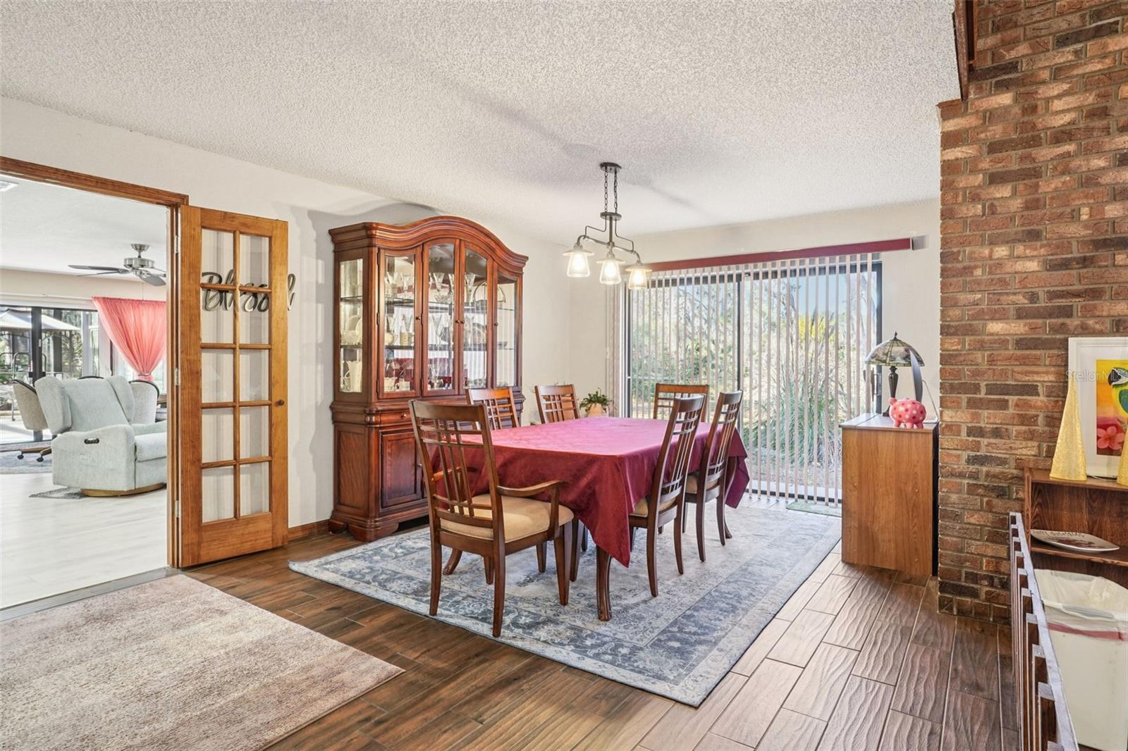 Image 18 of 78 For 29207 Old Mill W