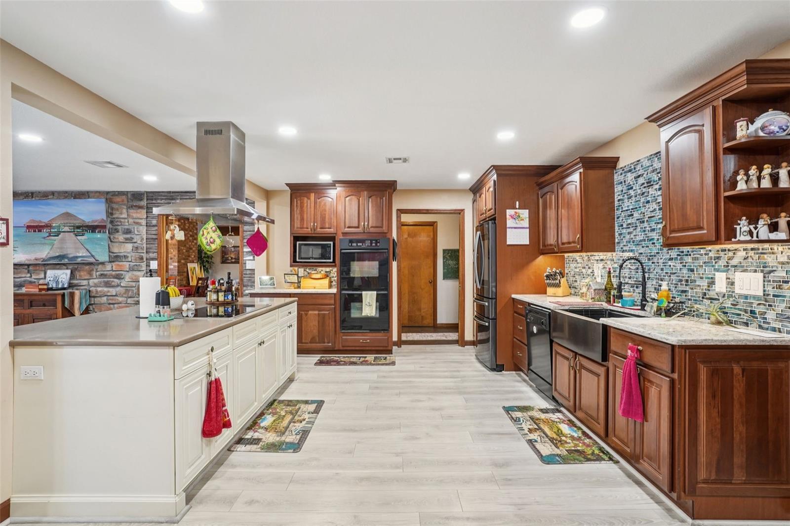 Image 24 of 78 For 29207 Old Mill W