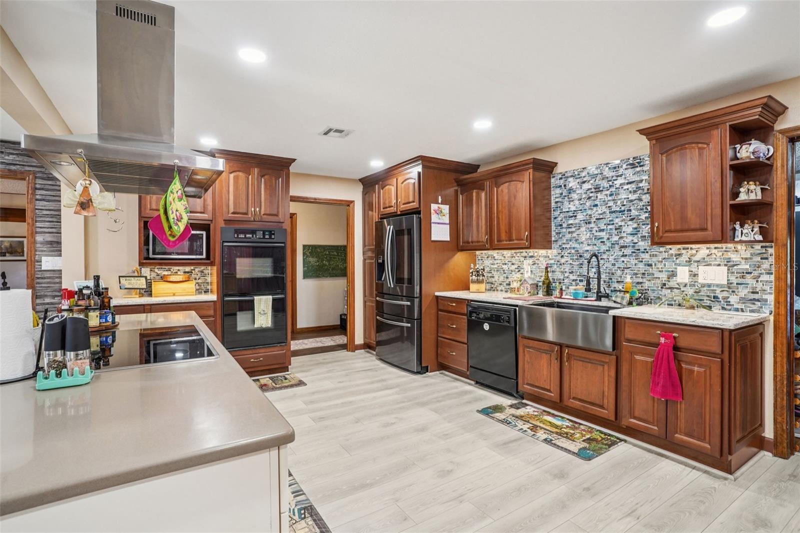 Image 27 of 78 For 29207 Old Mill W