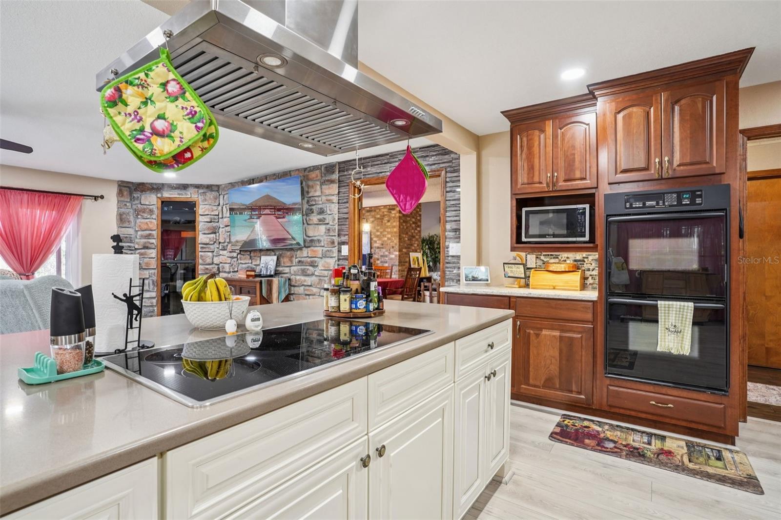 Image 29 of 78 For 29207 Old Mill W