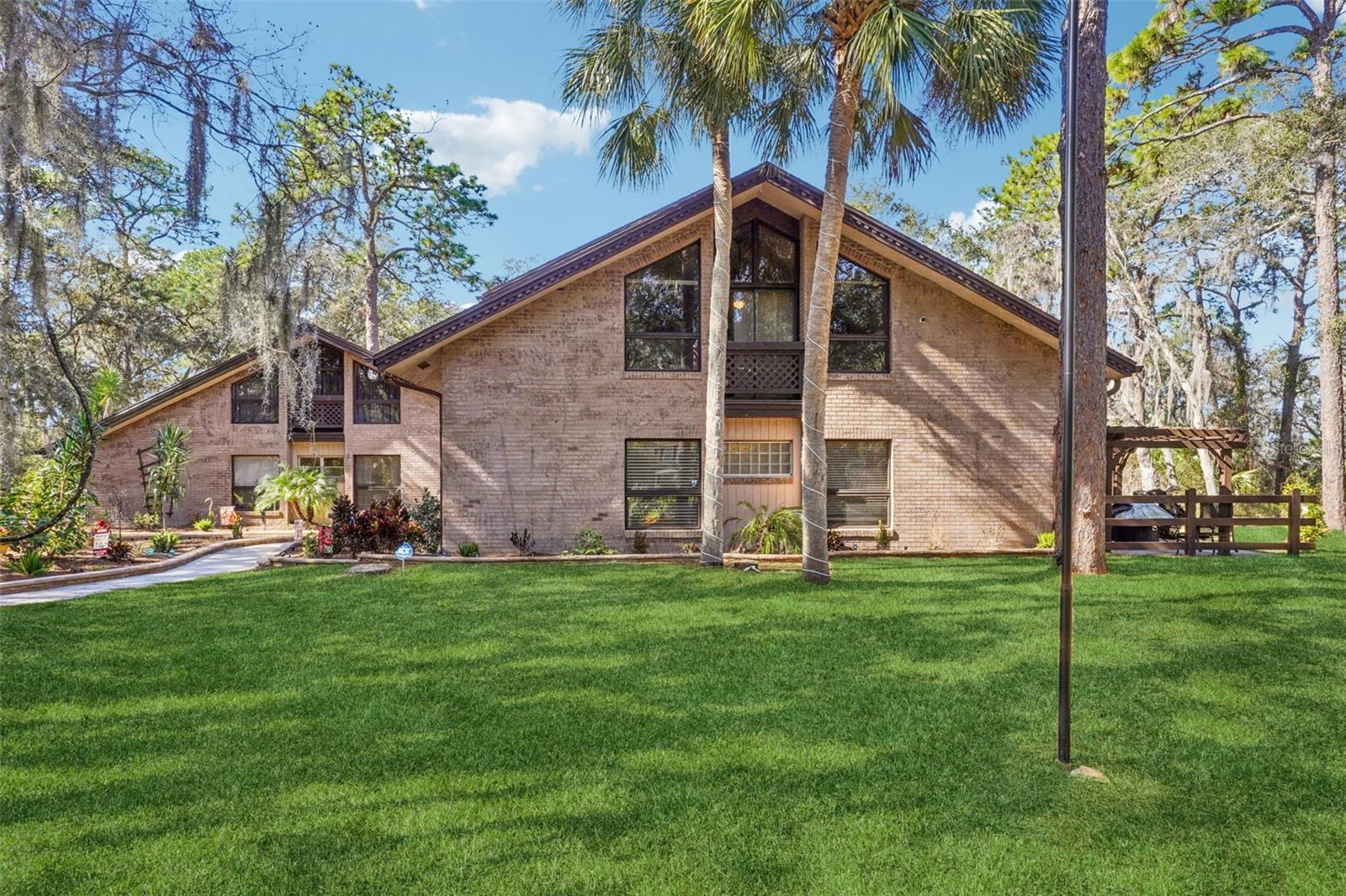 Image 5 of 78 For 29207 Old Mill W