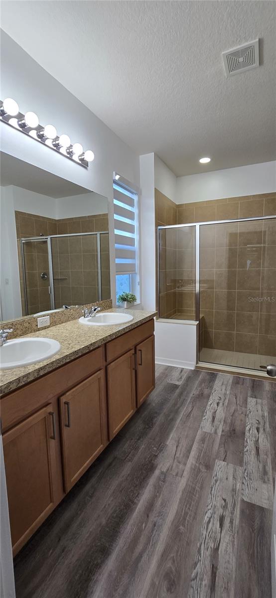 Image 12 of 29 For 2754 Creekmore Court