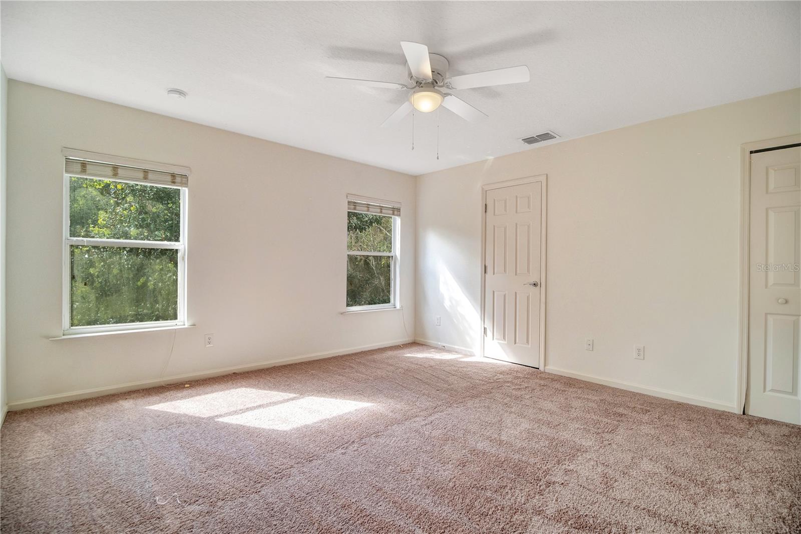 Image 12 of 27 For 10494 Park Commons Drive