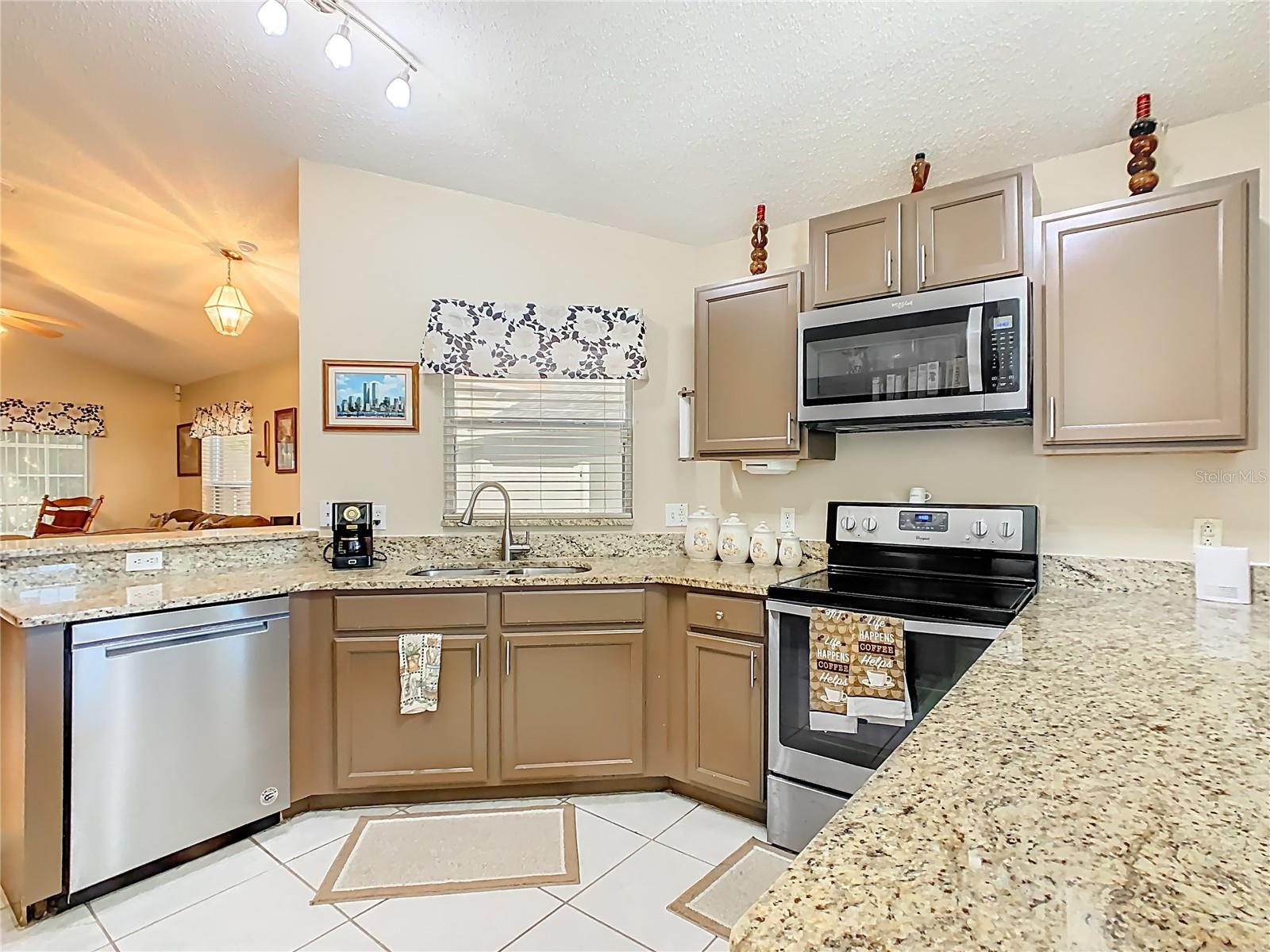 Image 12 of 36 For 2108 Jessa Drive