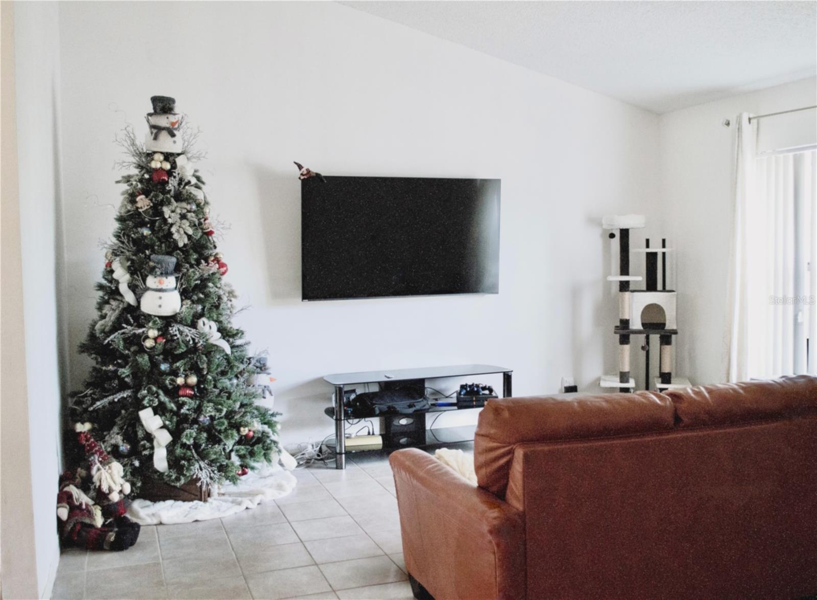 Image 4 of 11 For 360 Cocoa Court