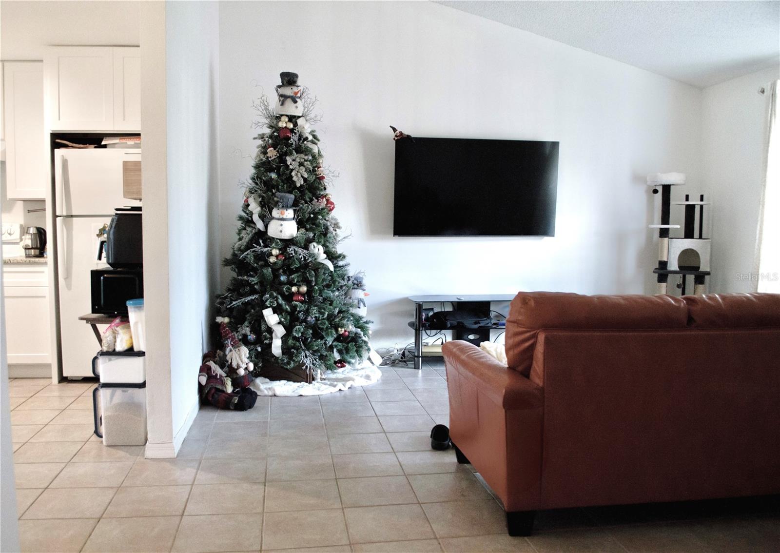 Image 5 of 11 For 360 Cocoa Court