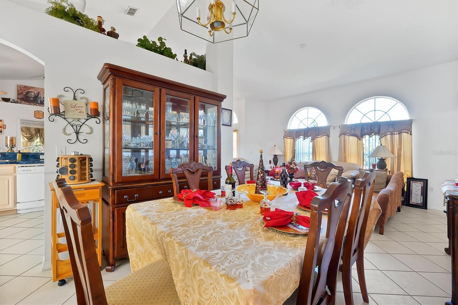 Image 5 of 53 For 2902 Evans Way