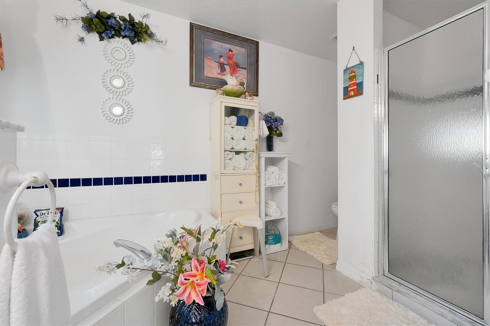 Image 8 of 53 For 2902 Evans Way