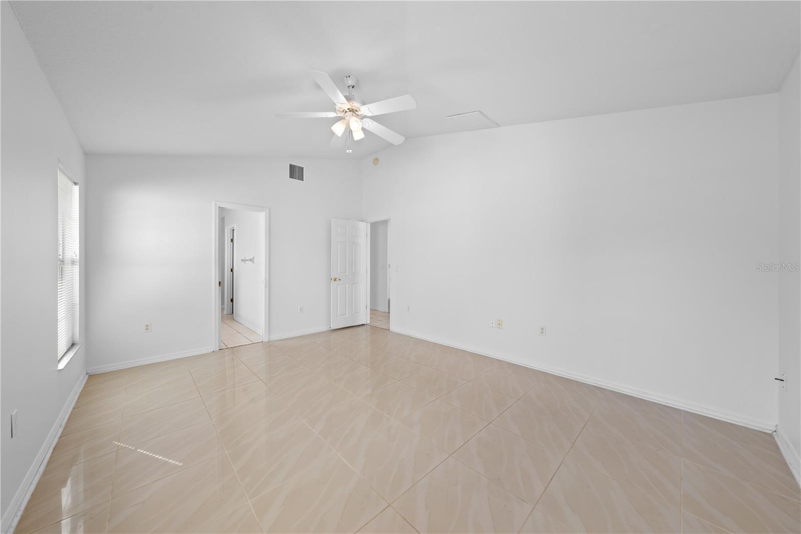 Image 11 of 56 For 2708 Kayak Court