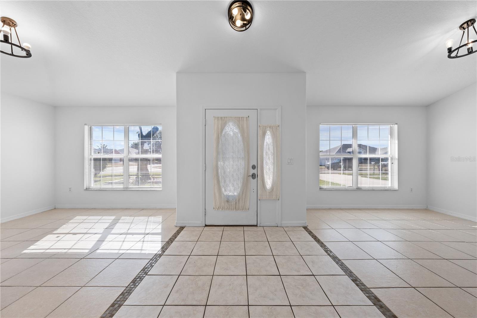 Image 27 of 56 For 2708 Kayak Court