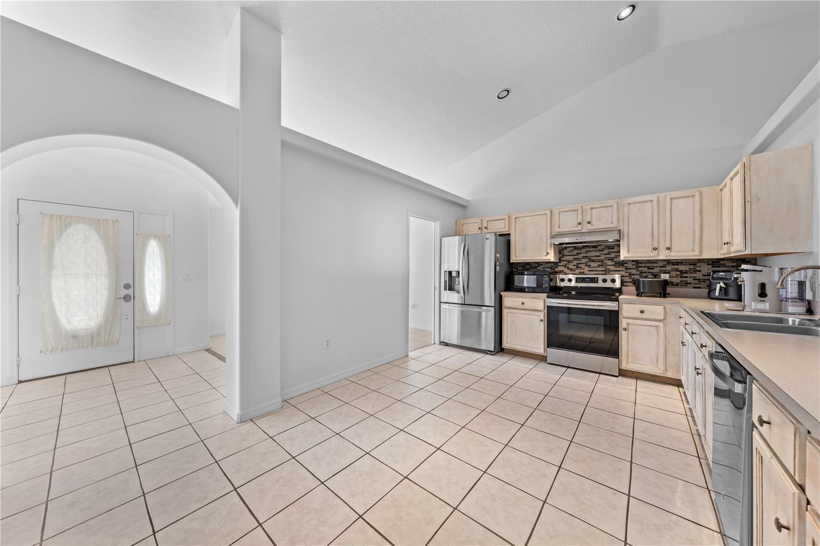 Image 42 of 56 For 2708 Kayak Court