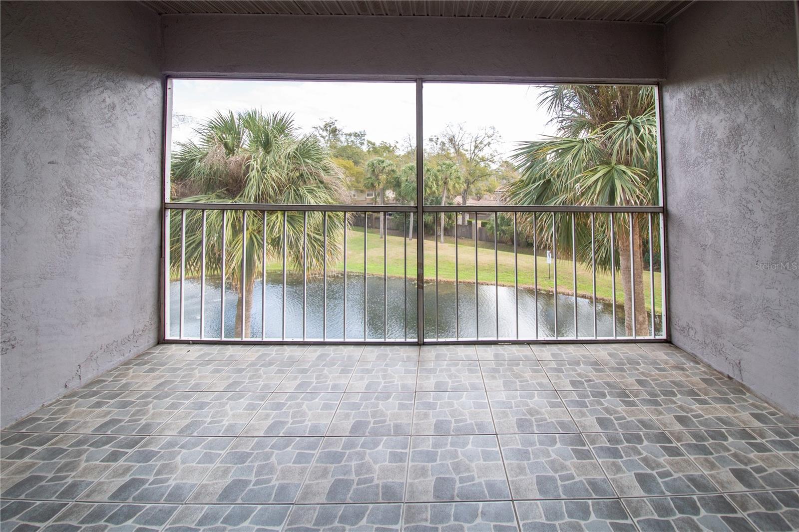 Image 14 of 32 For 2304 Clubside Drive 2304