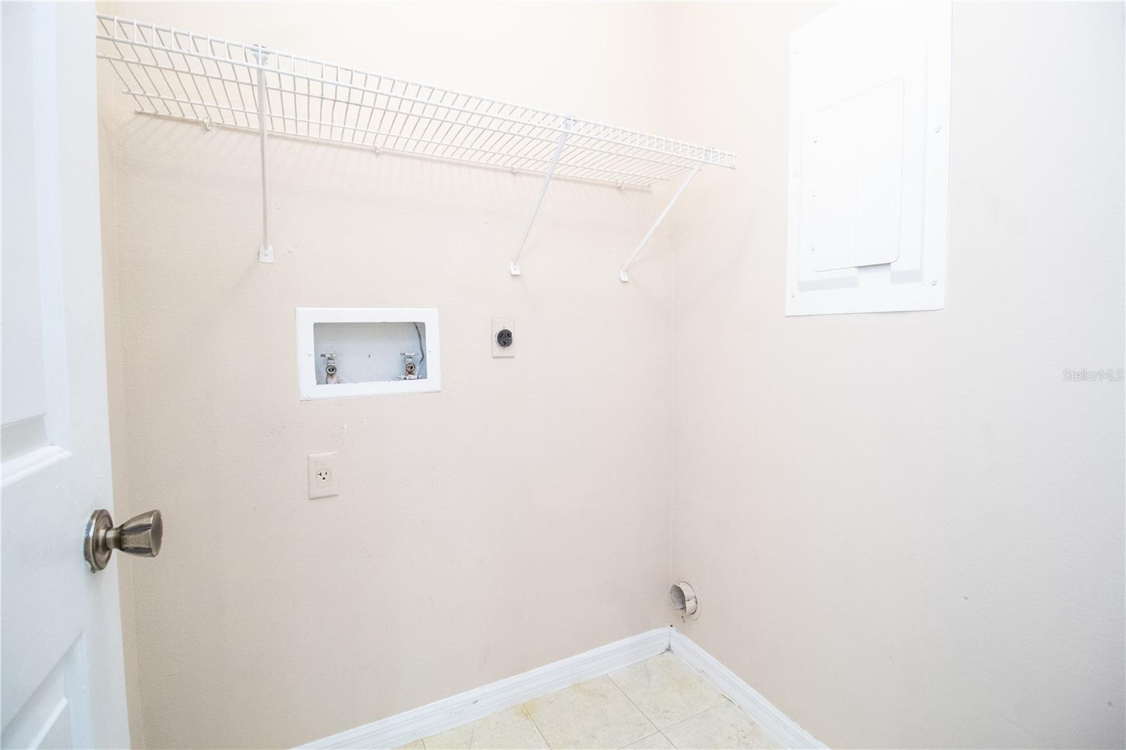 Image 21 of 32 For 2304 Clubside Drive 2304