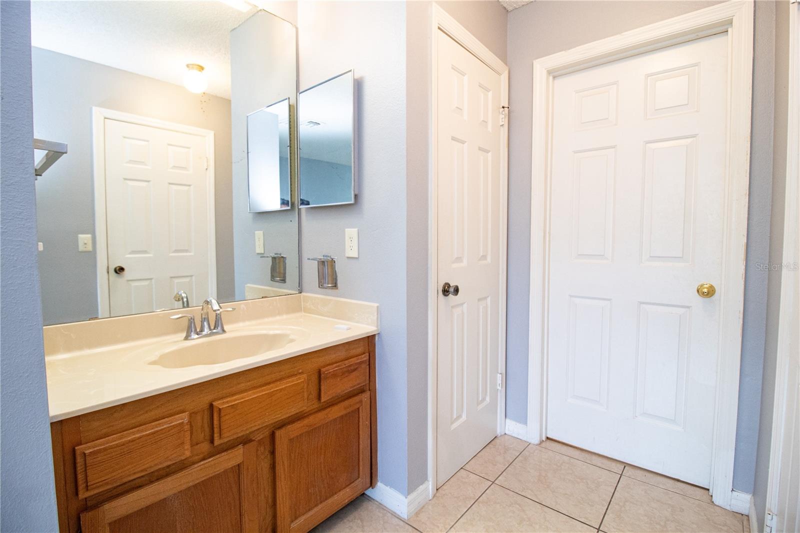 Image 25 of 32 For 2304 Clubside Drive 2304