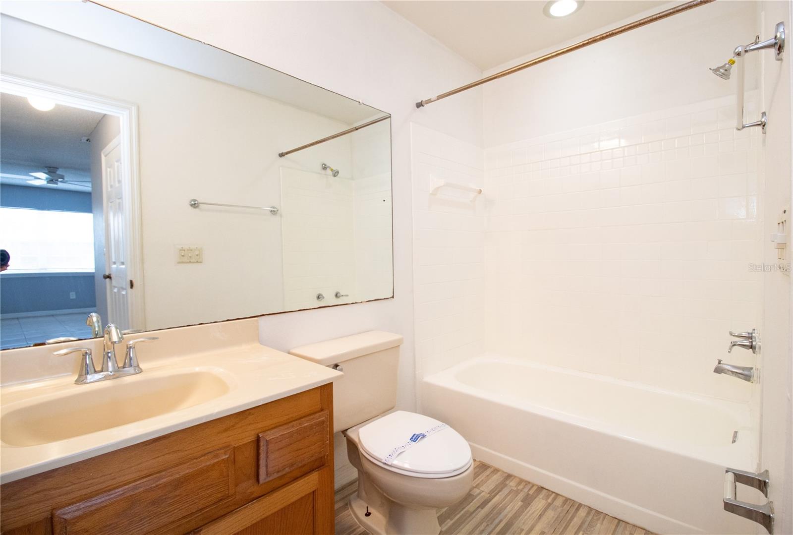 Image 27 of 32 For 2304 Clubside Drive 2304