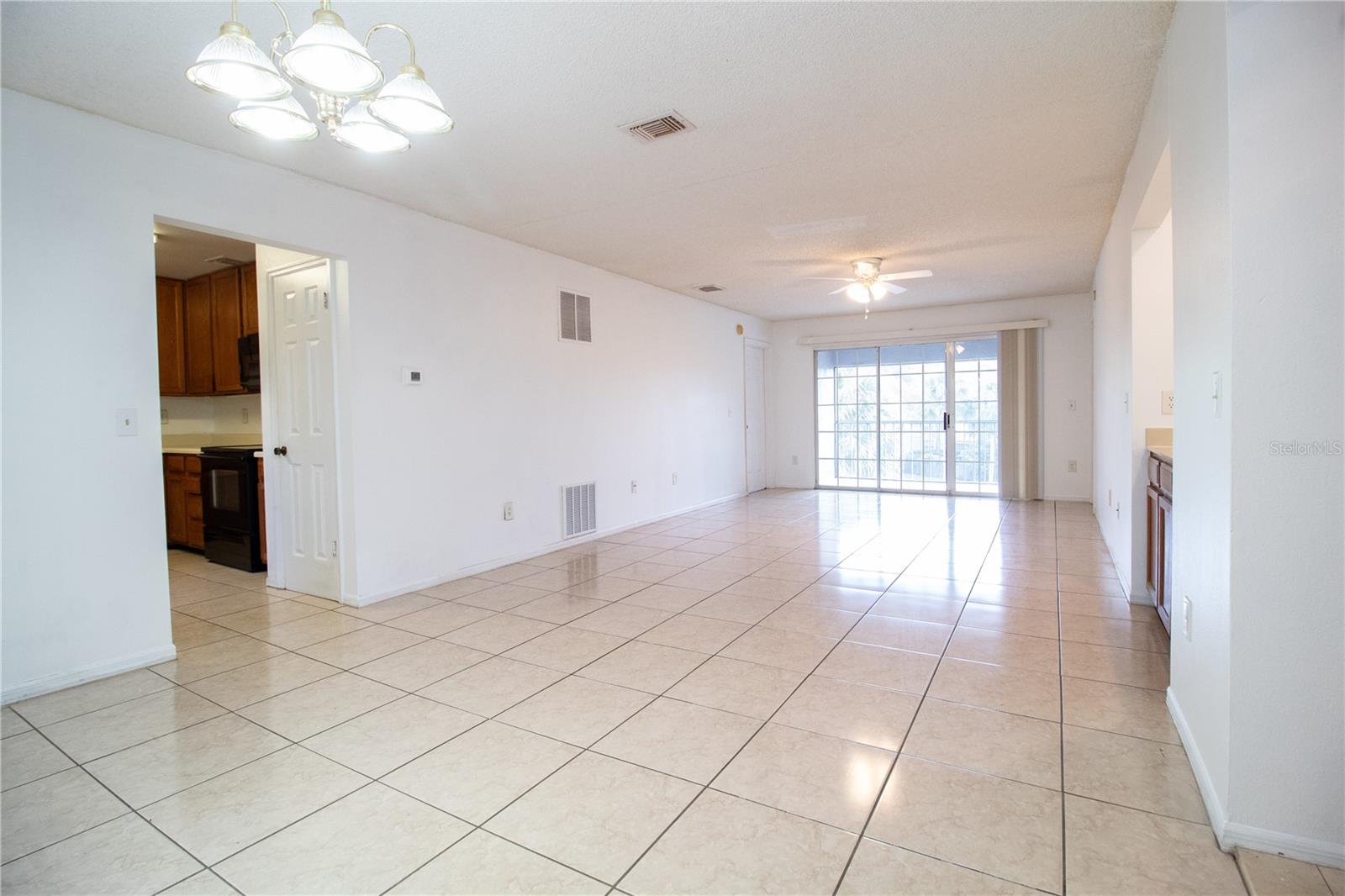 Image 3 of 32 For 2304 Clubside Drive 2304