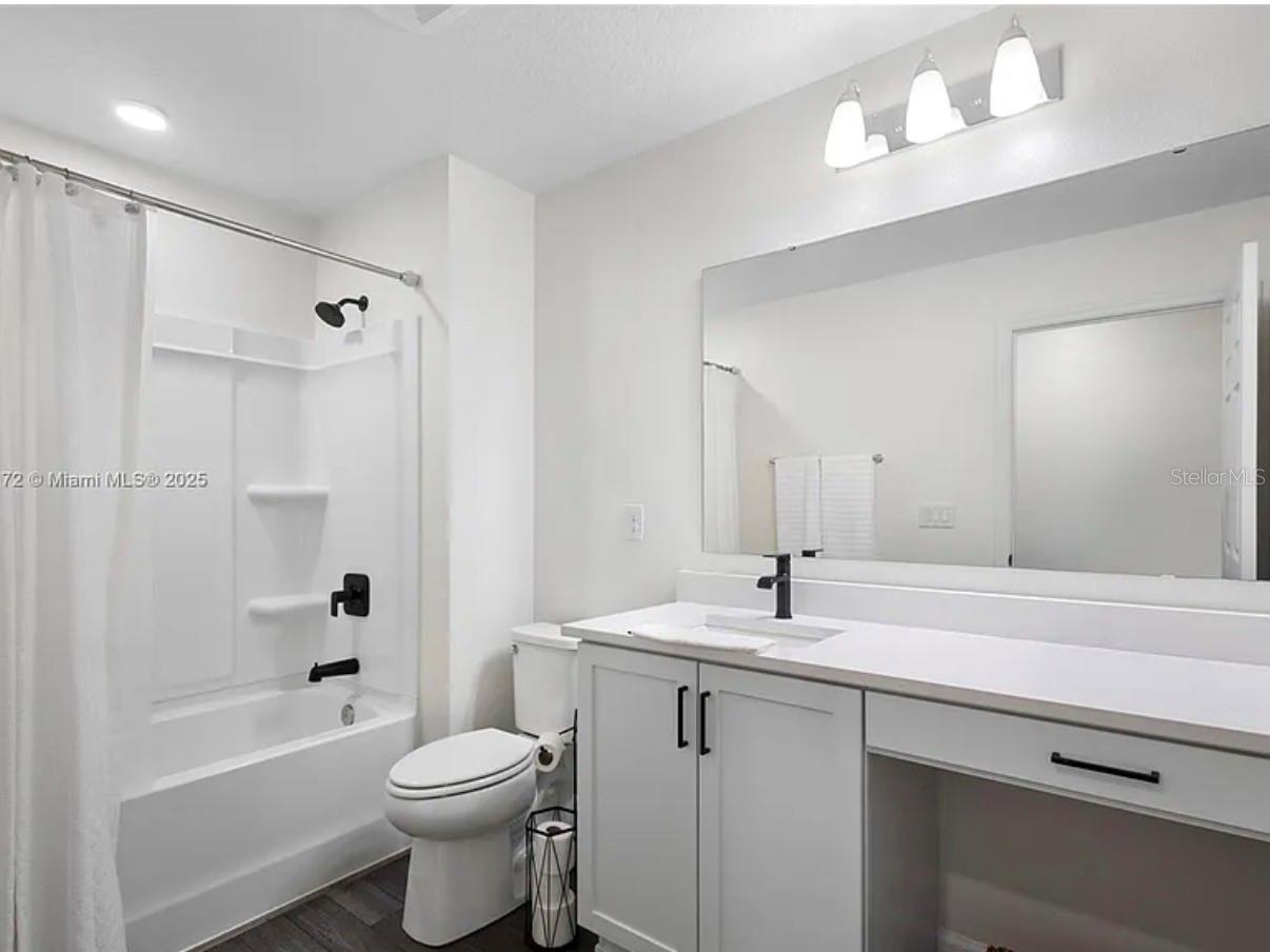 Image 14 of 21 For 9100 Oscraft Drive