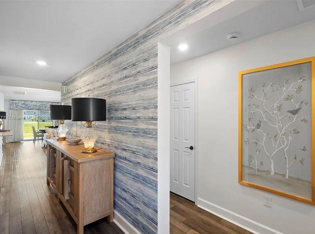 Image 15 of 21 For 9100 Oscraft Drive