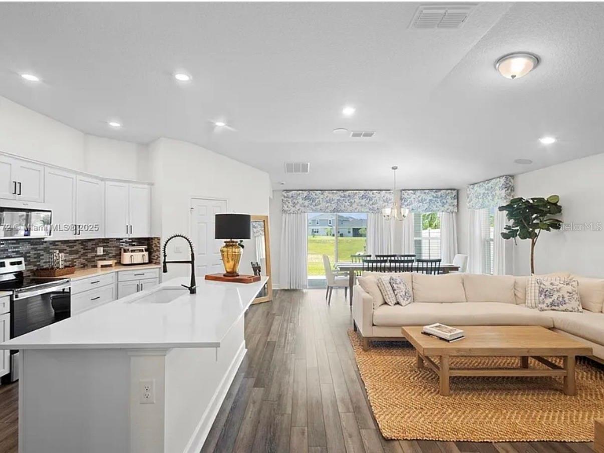 Image 3 of 21 For 9100 Oscraft Drive