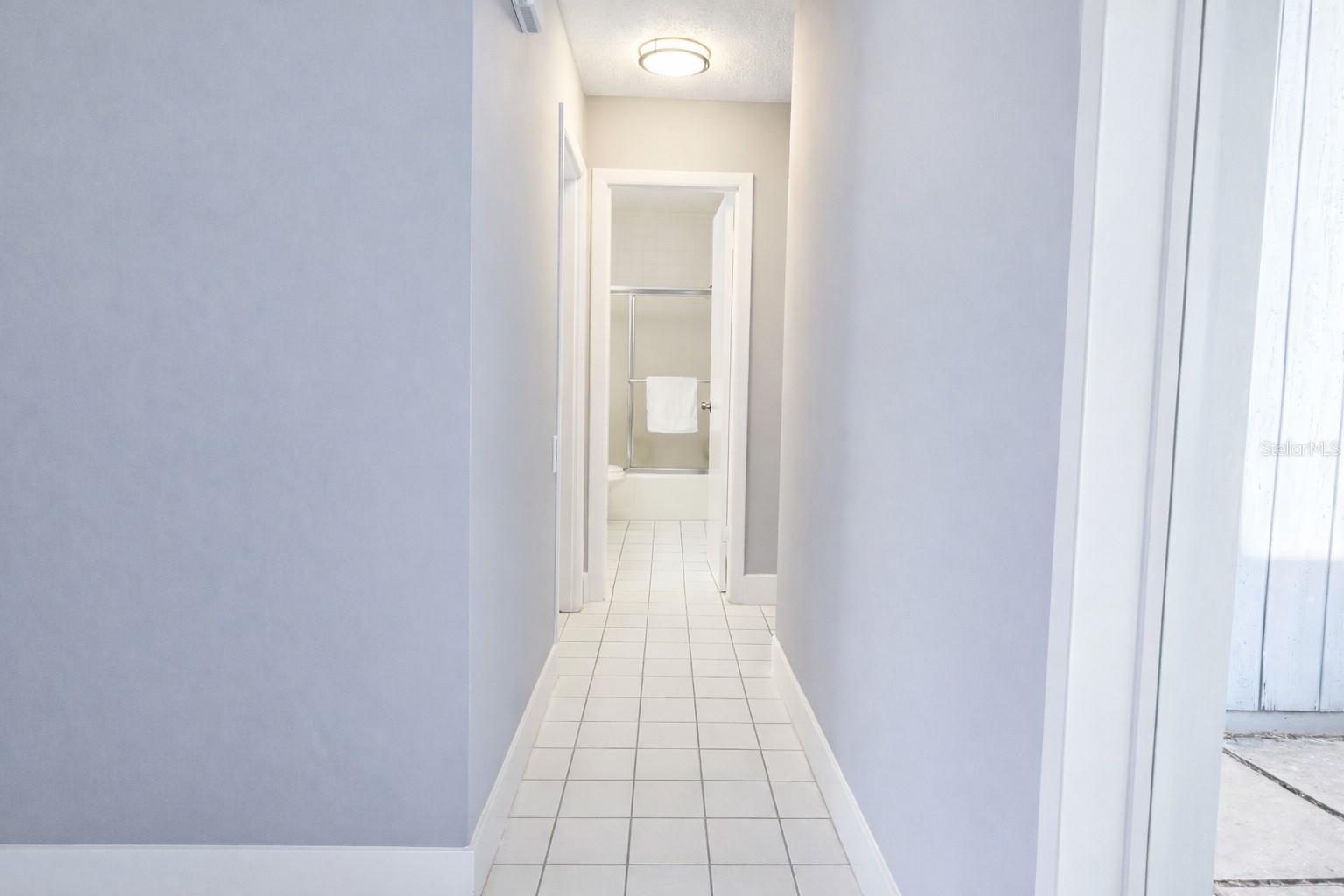 Image 7 of 15 For 1502 Buckeye Road Ne 3