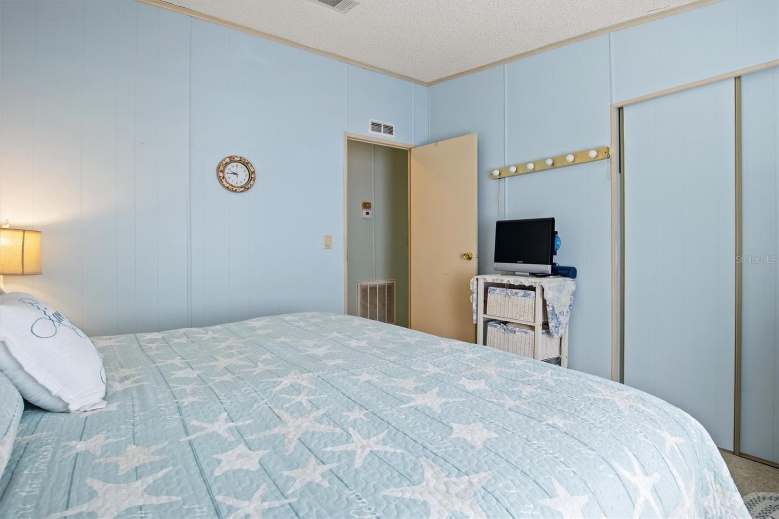 Image 23 of 42 For 6619 Westchester Drive Ne