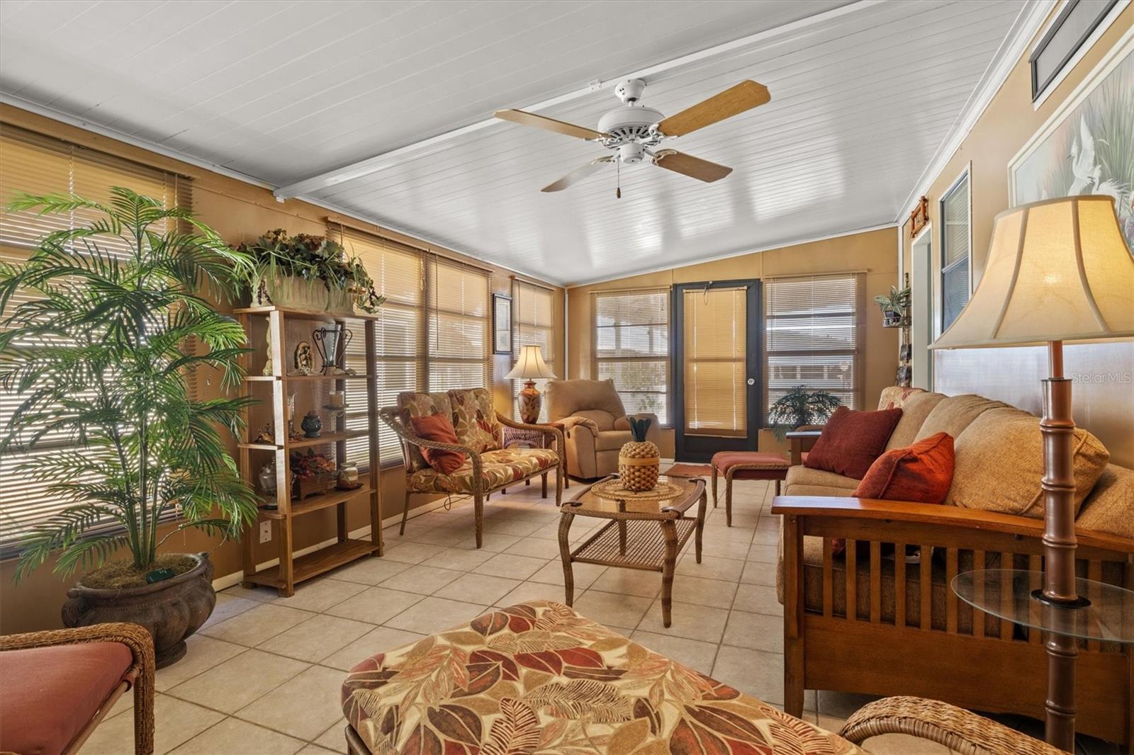 Image 5 of 42 For 6619 Westchester Drive Ne