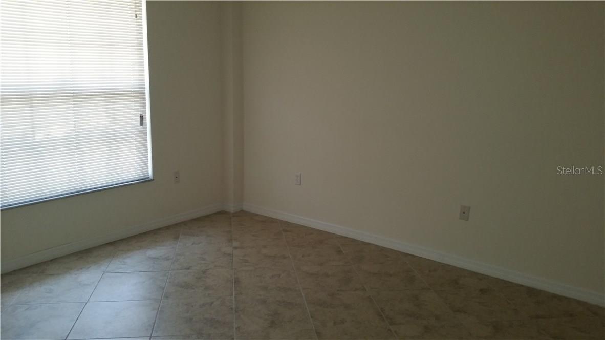 Image 11 of 15 For 5989 Village Circle 890