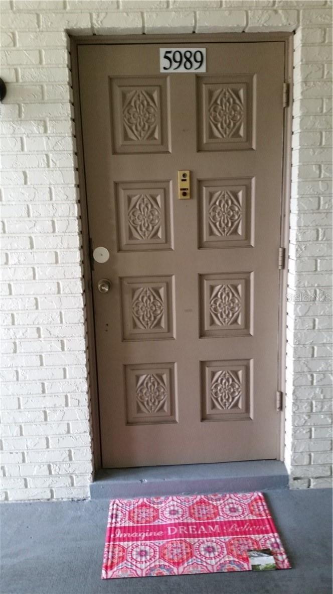 Image 4 of 15 For 5989 Village Circle 890