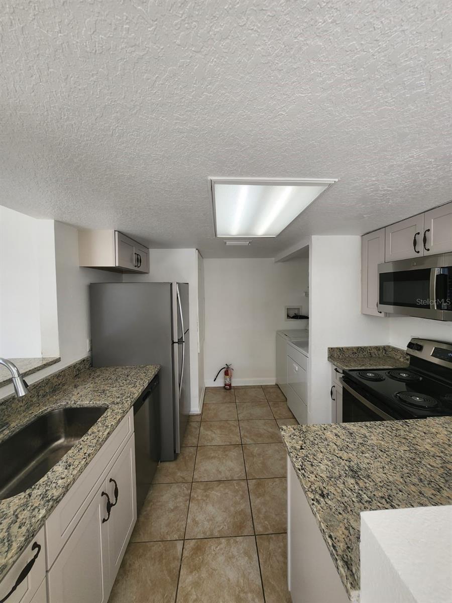 Image 4 of 18 For 436 Washington Palm Loop A