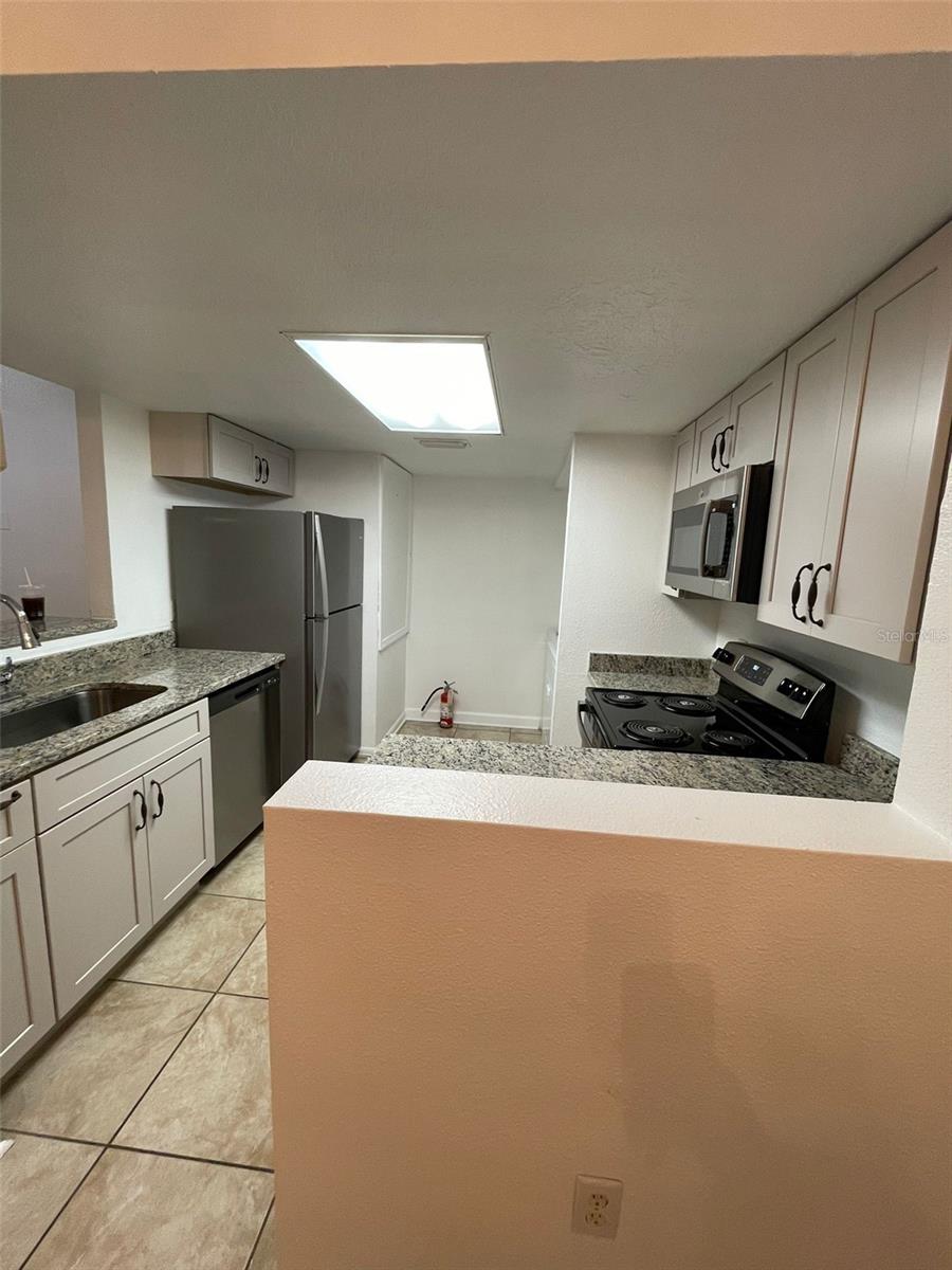 Image 8 of 18 For 436 Washington Palm Loop A