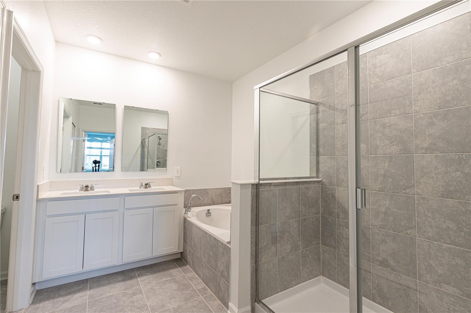 Image 8 of 14 For 462 Bogey Drive