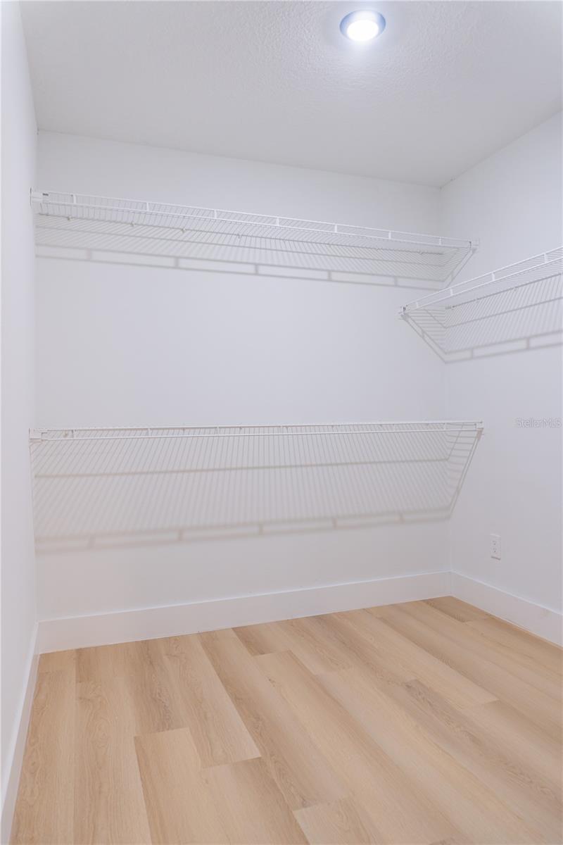 Image 31 of 65 For 5320 2nd Lane