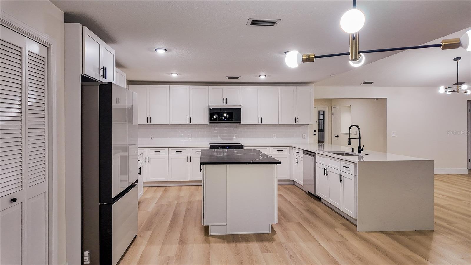 Image 4 of 65 For 5320 2nd Lane