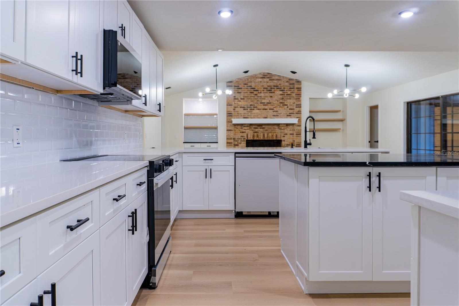 Image 5 of 65 For 5320 2nd Lane