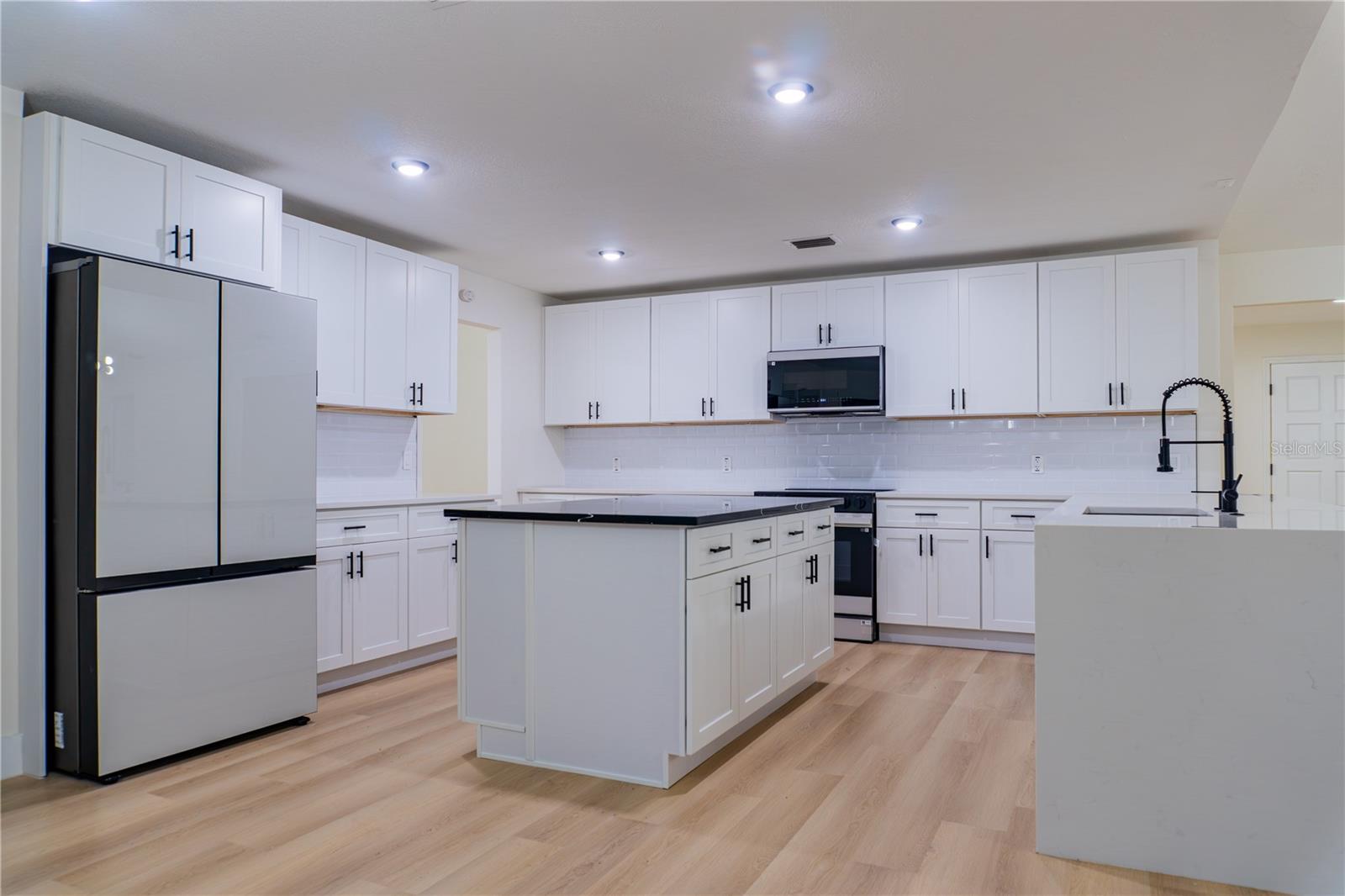 Image 7 of 65 For 5320 2nd Lane