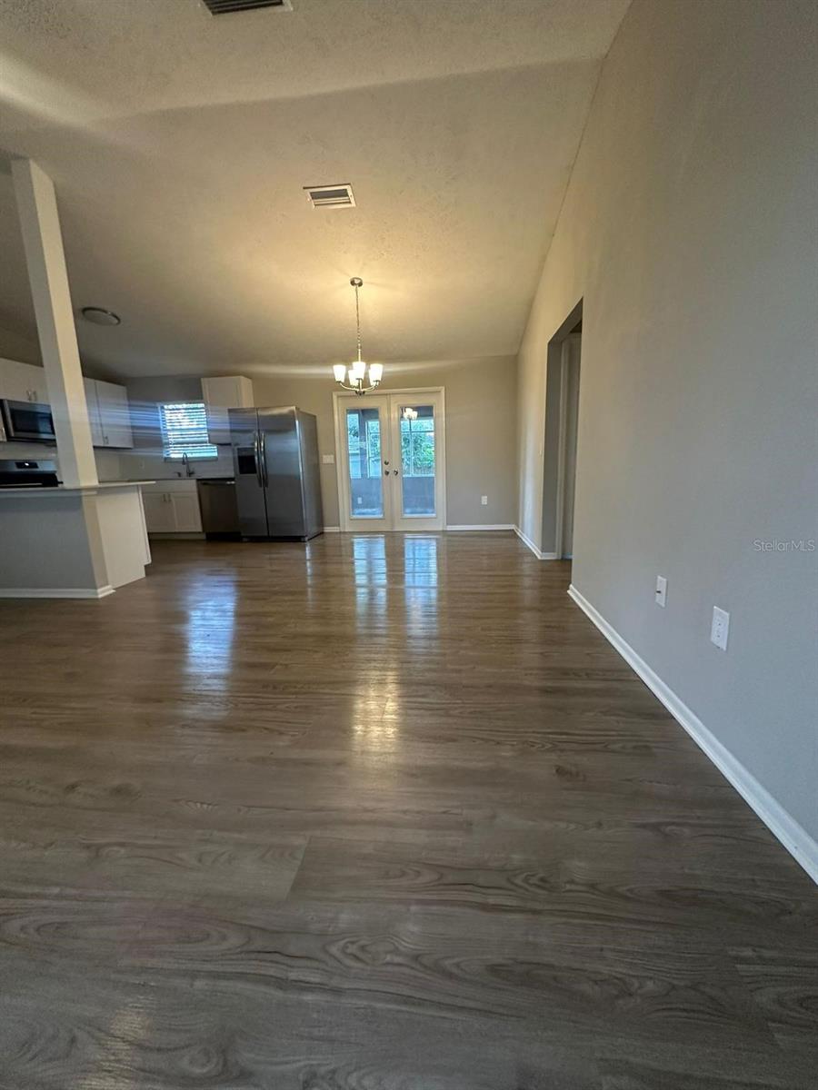 Image 14 of 49 For 147 Almond Road