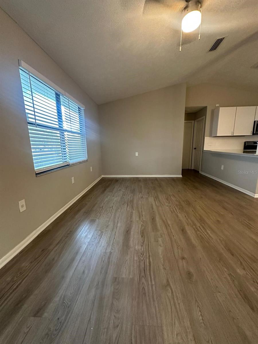 Image 15 of 49 For 147 Almond Road