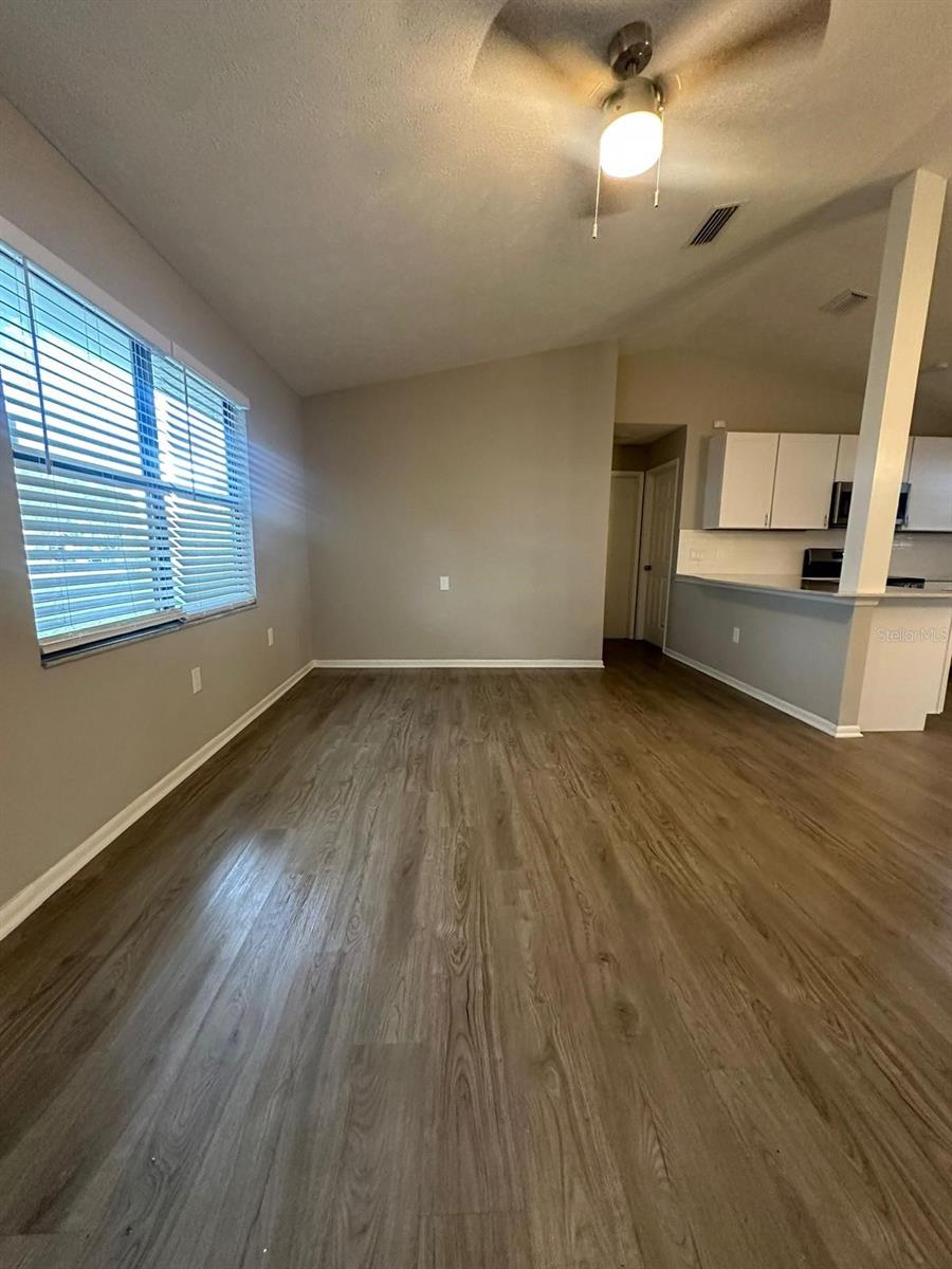 Image 16 of 49 For 147 Almond Road